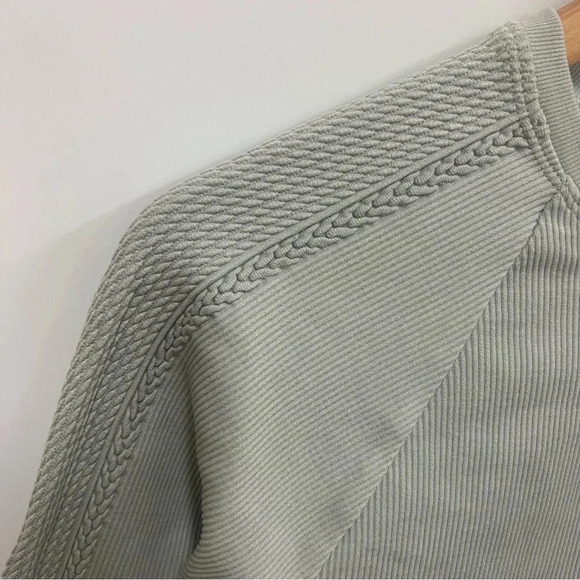 Offline by Aerie Seamless Long Sleeve Crop Top Workout Top With Pattern Size L - Picture 4 of 11